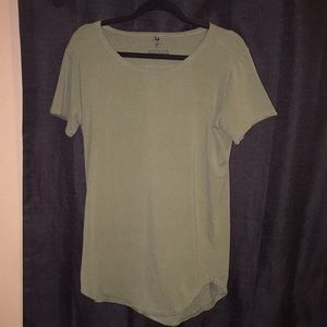 Alphalete fitted t shirt